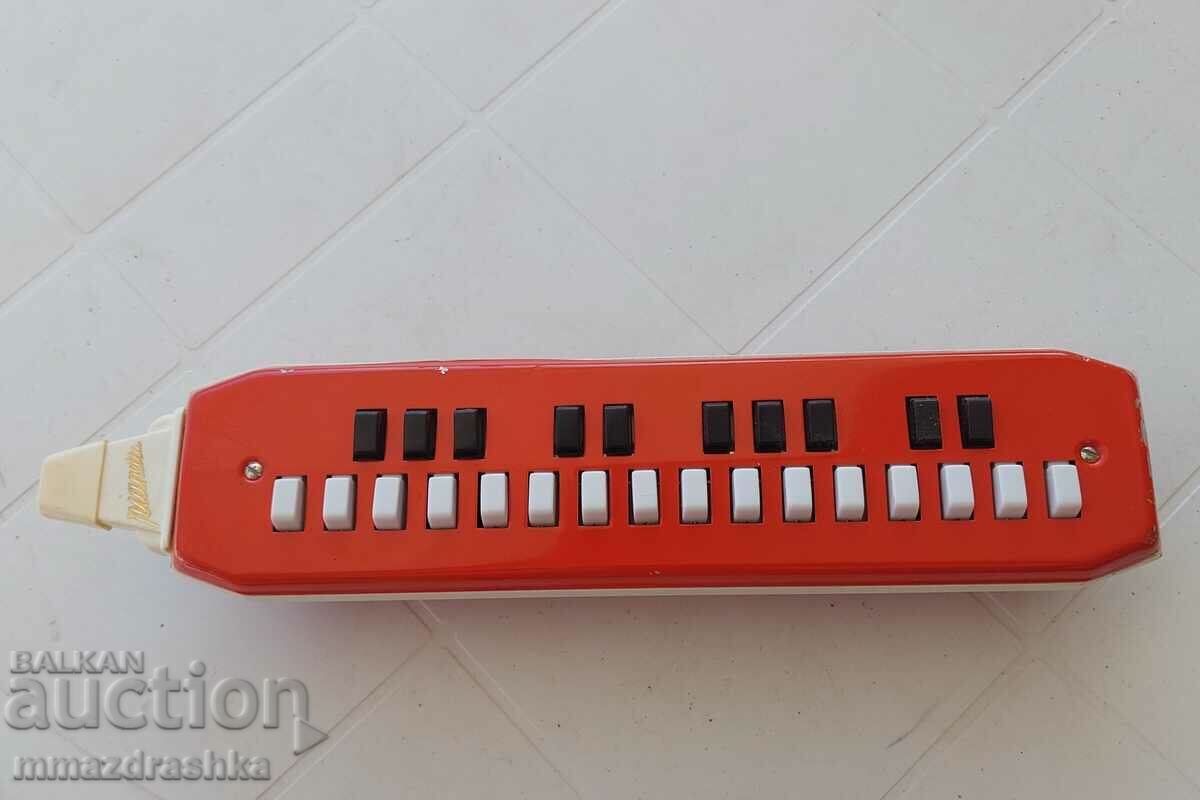 Pianette, a musical instrument