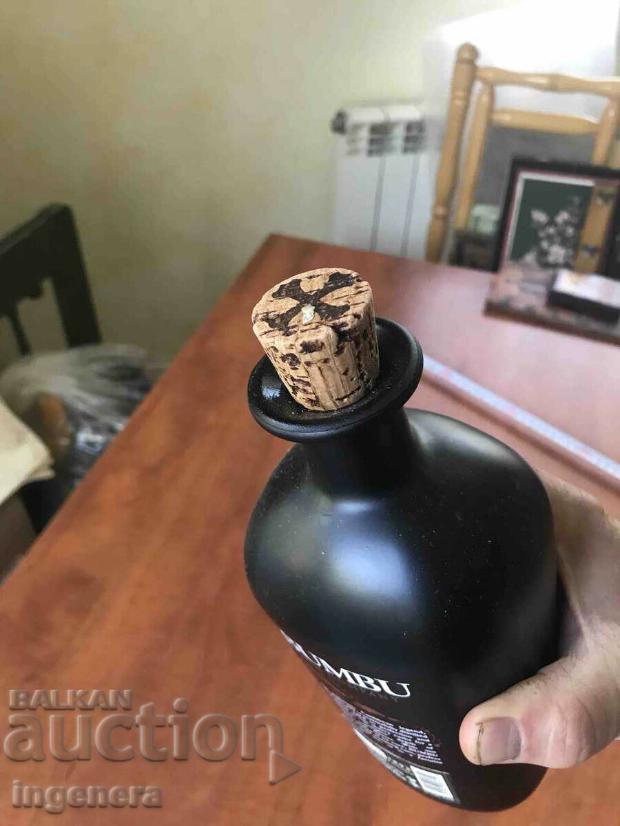 Auction RUM GLASS BOTTLE BOTTLE Auction RUM GLASS BOTTLE BOTTLE