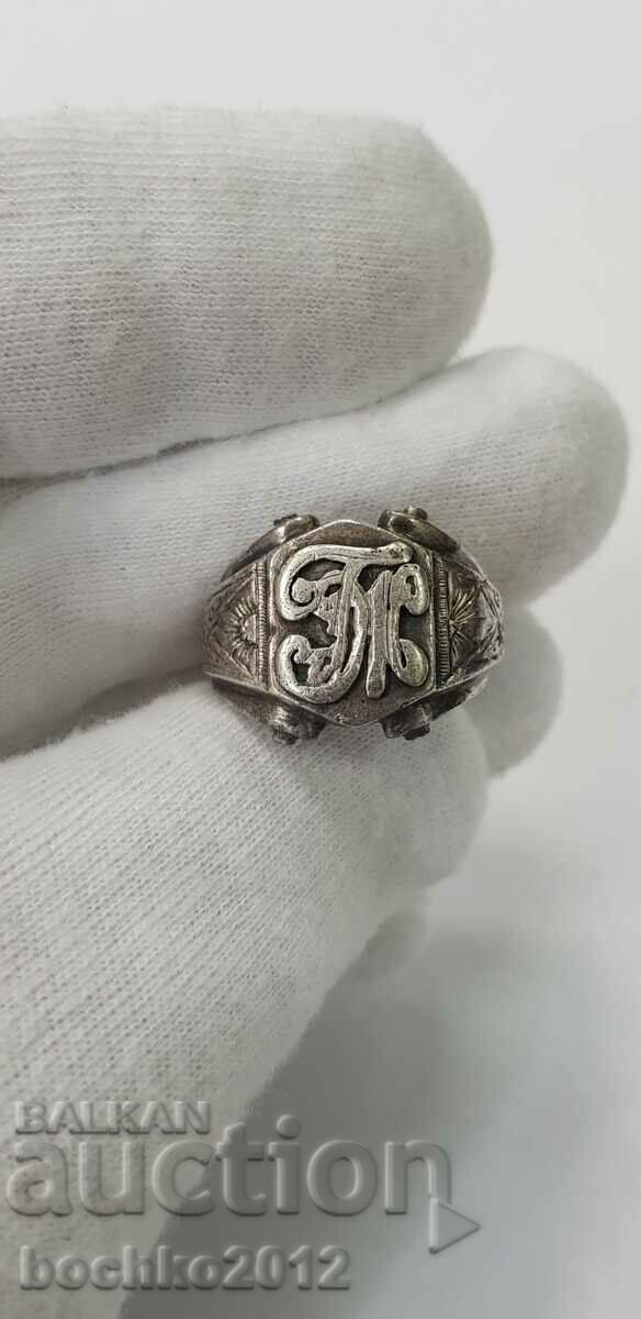 Сребърен мъжки възрожденски пръстен с монограм