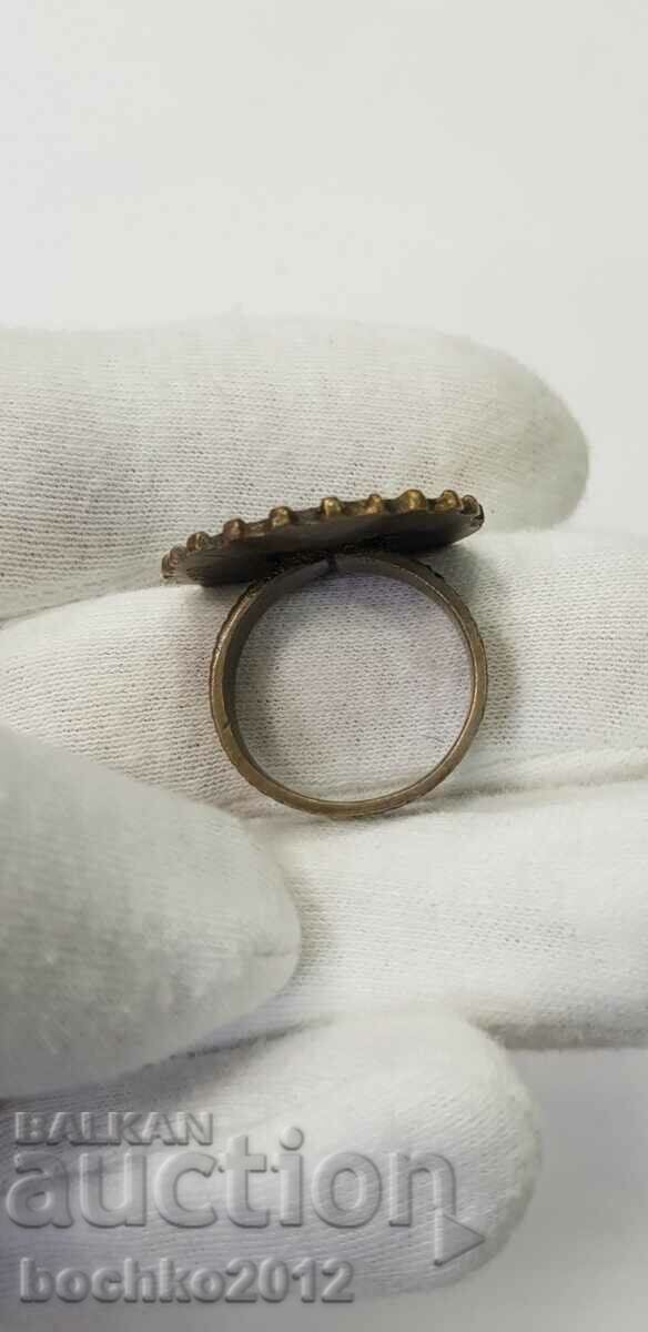 Inel de renaștere bulgară - secolul 19-20 cu inscripții cu preț 95.00 BGN | € 48.57