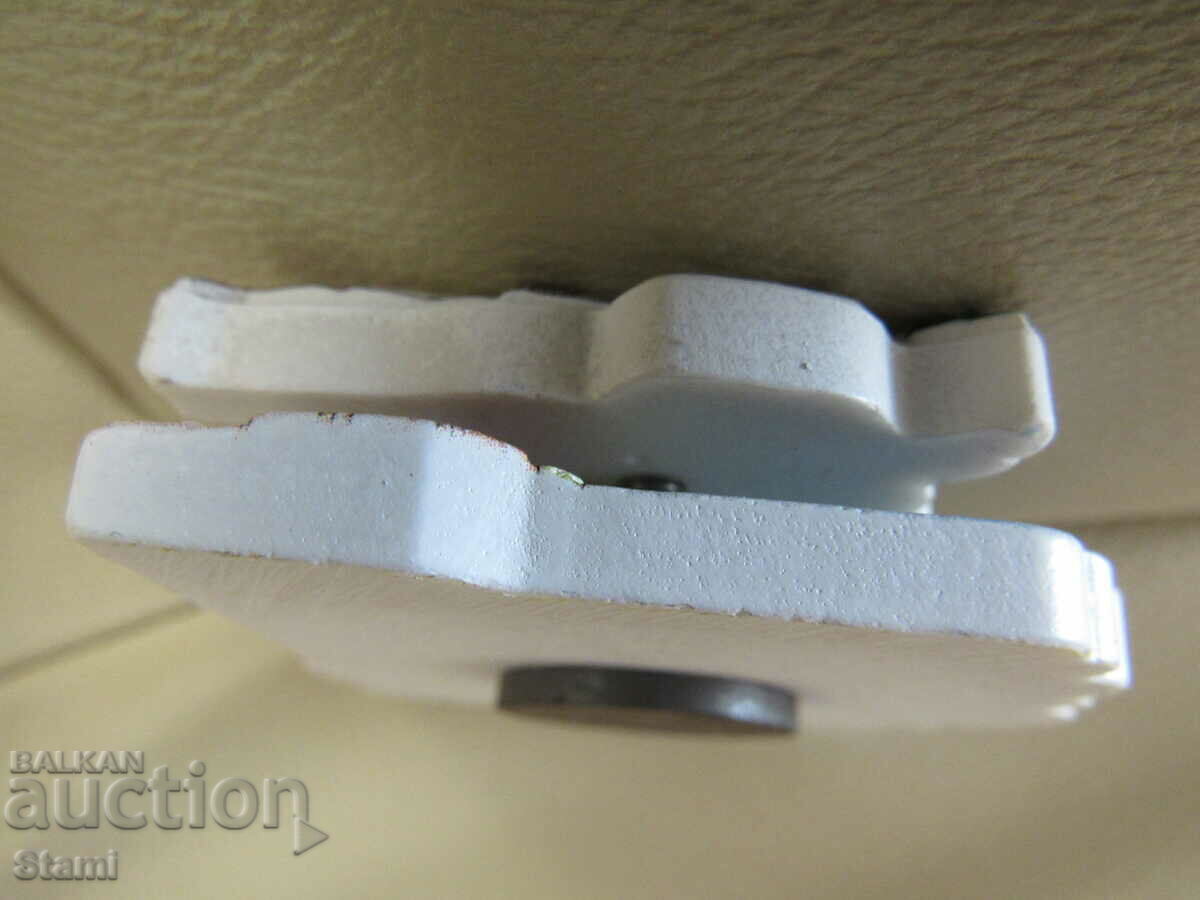 Licitație Magnet autentic de la Bashov, România-seria-2 Licitație Magnet autentic de la Bashov, România-seria-2