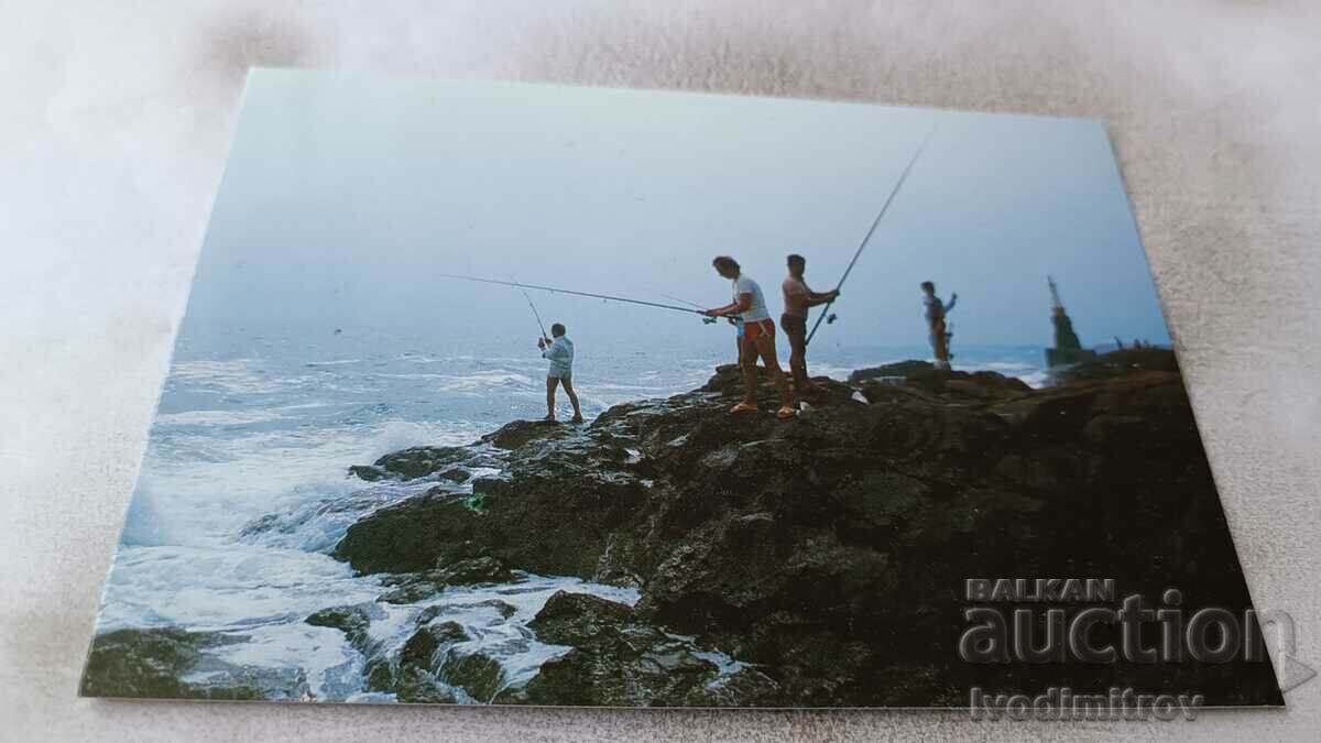 Пощенска картичка Ахтопол Рибари край фара 1988