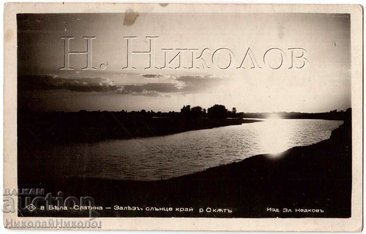 1939 OLD CARD WHITE SLATINA SUNSET OVER LAP G770