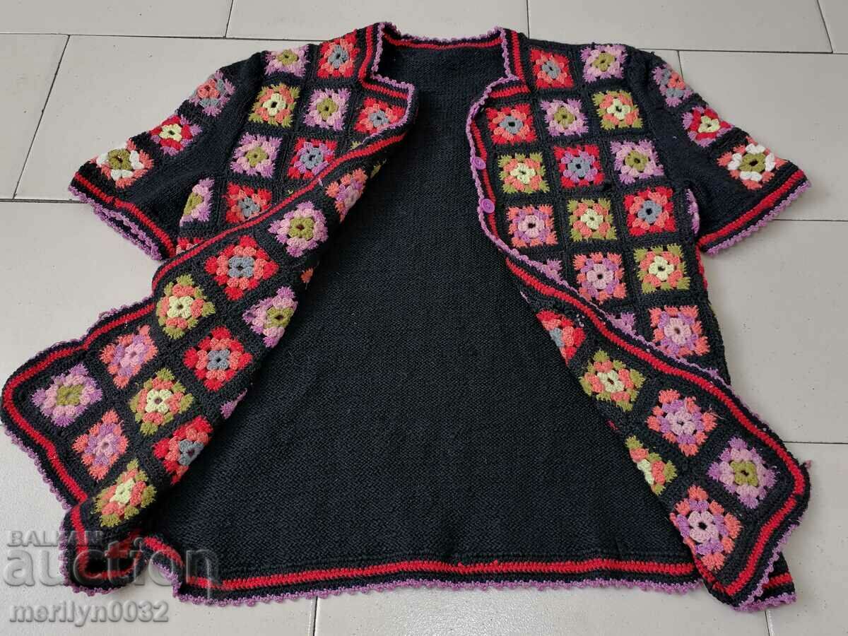 Аукцион Женско елече, стар вълнен плетен елек плетка носия Аукцион Женско елече, стар вълнен плетен елек плетка носия