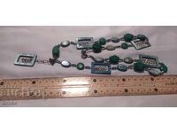 Гердан ефектен прилича на седеф