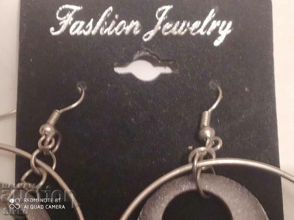 Delivery of New large earrings