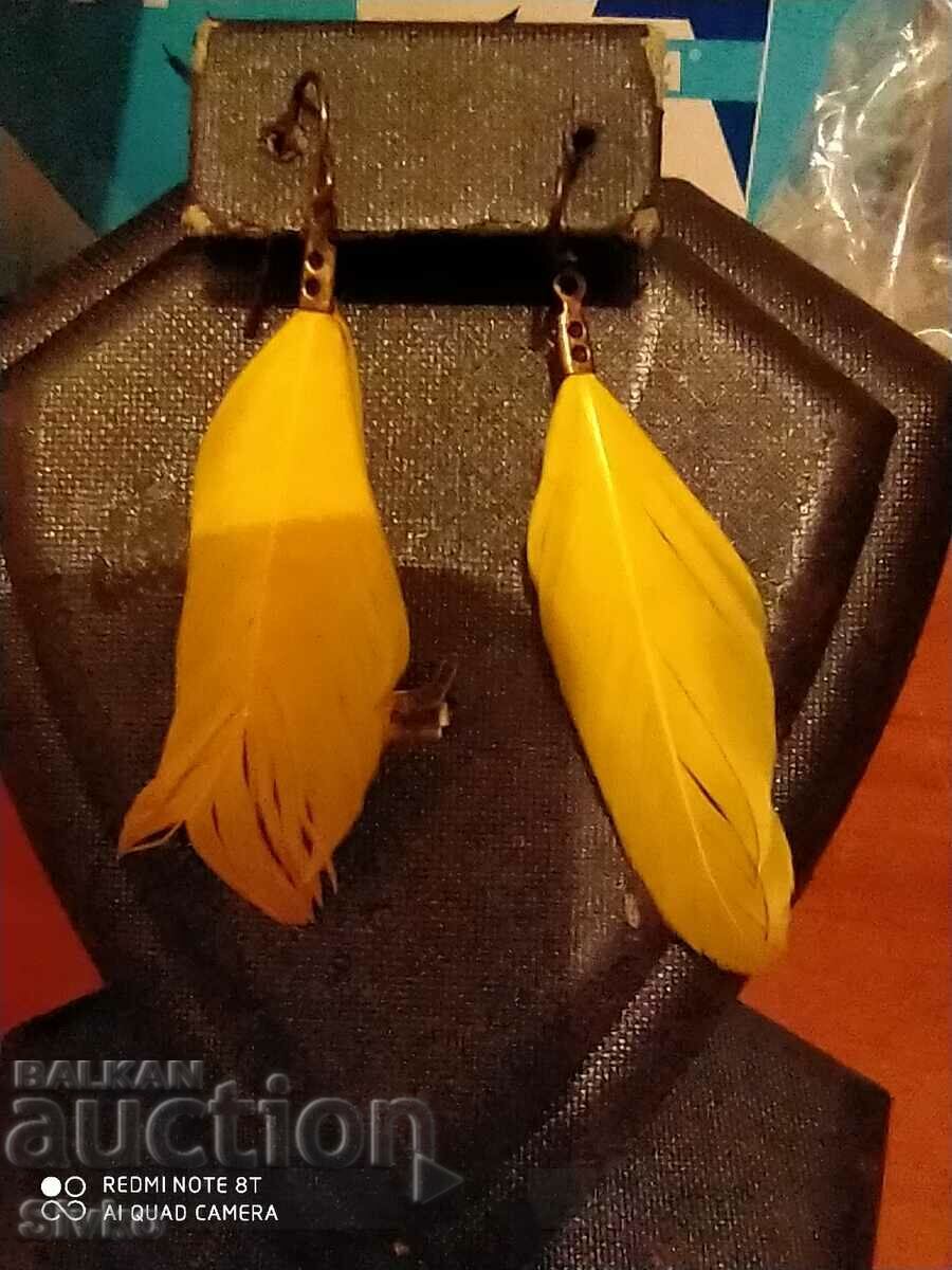 Feather earrings with price 0.99 BGN | € 0.51 Feather earrings with price 0.99 BGN | € 0.51