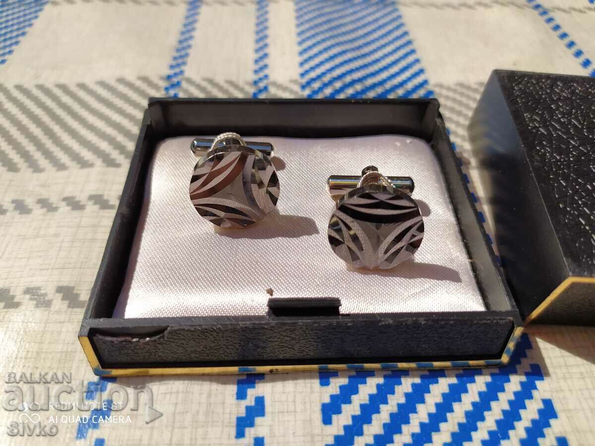 Buttonelli - S with price 4.89 BGN | € 2.50 Buttonelli - S with price 4.89 BGN | € 2.50