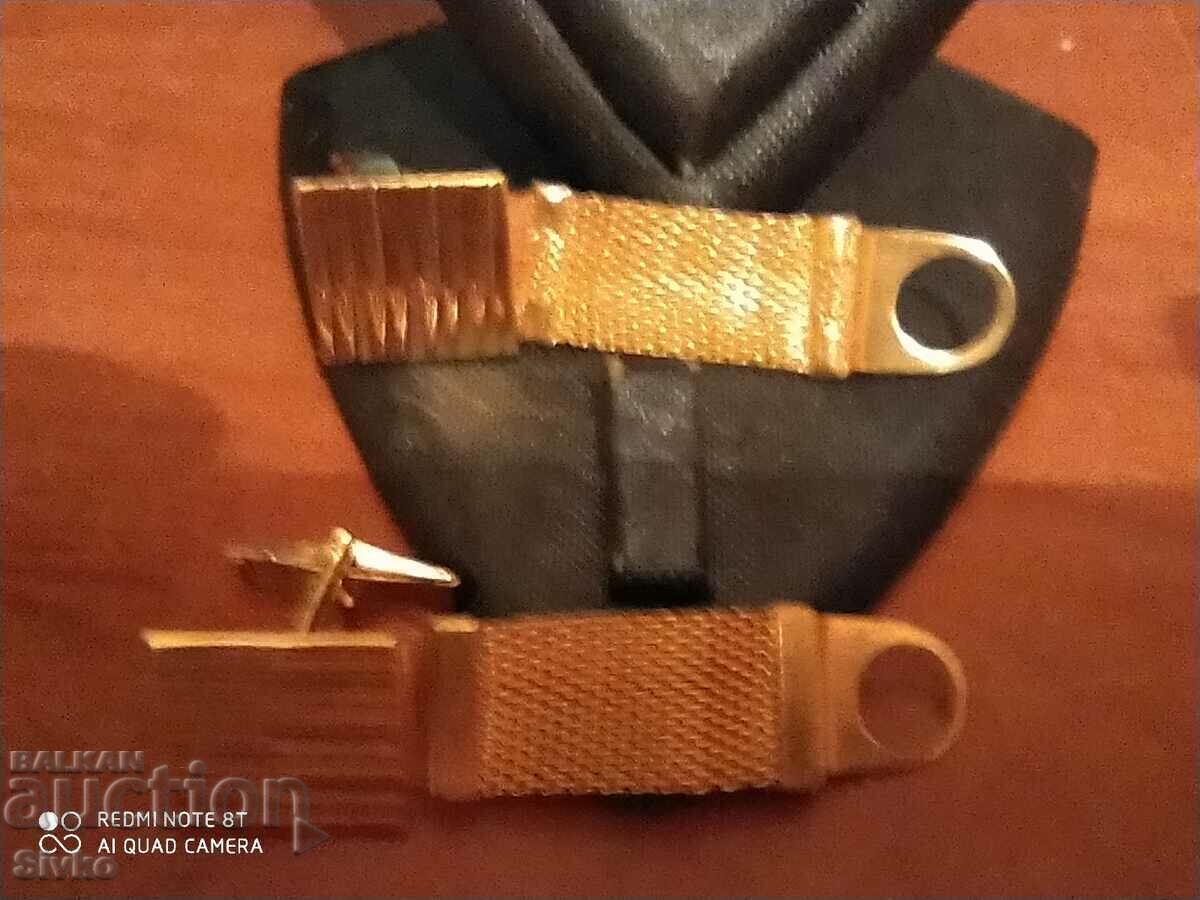 Butoane placate cu aur cu preț € 2.79 | 5.46 BGN Butoane placate cu aur cu preț € 2.79 | 5.46 BGN