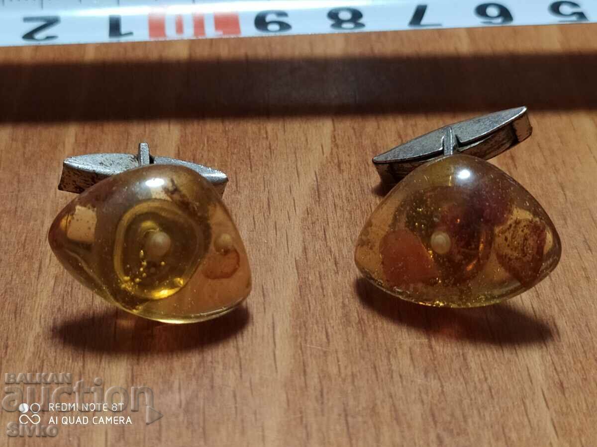 Buttons amber amber with price 26.99 BGN | € 13.80 Buttons amber amber with price 26.99 BGN | € 13.80