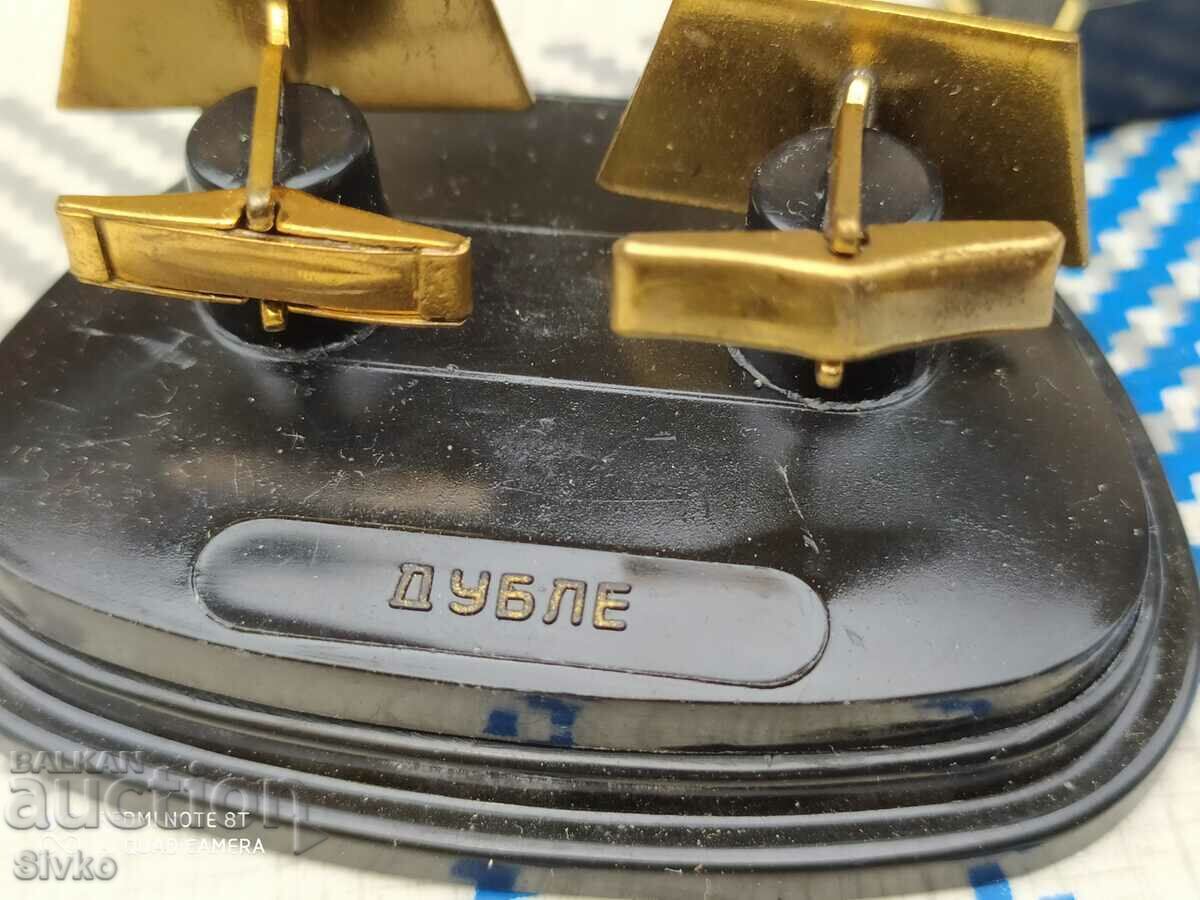 Бутонели позлата - С - 5 Бутонели позлата - С - 5