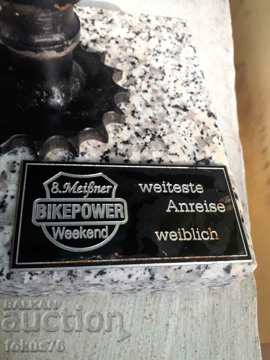 Old model reducers with marble pedestal with price 95.00 BGN | € 48.57 Old model reducers with marble pedestal with price 95.00 BGN | € 48.57