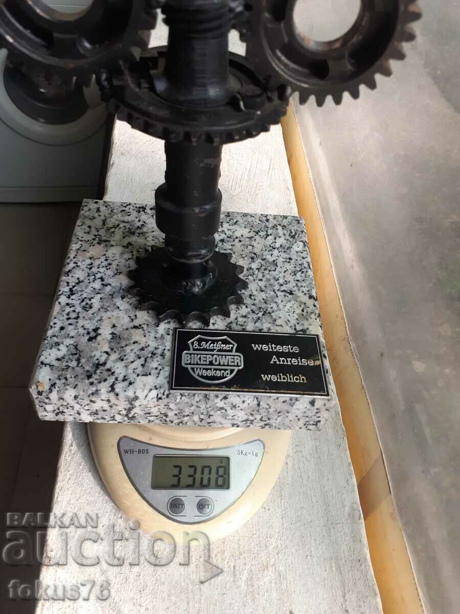 Old model reducers with marble pedestal - 6 Old model reducers with marble pedestal - 6