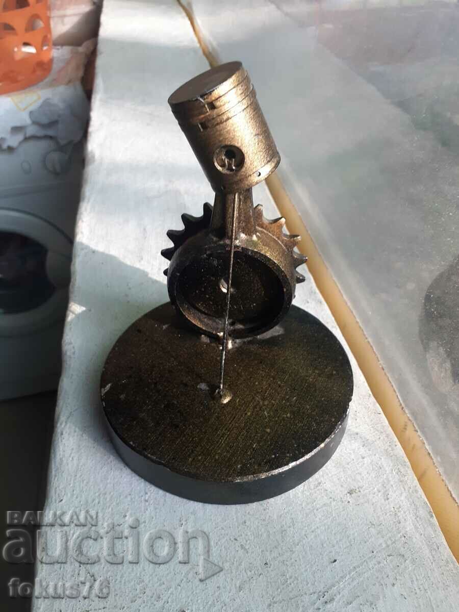 Delivery of Old model - piston