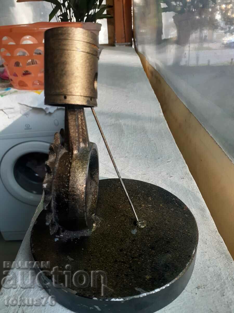 Old model - piston - 5