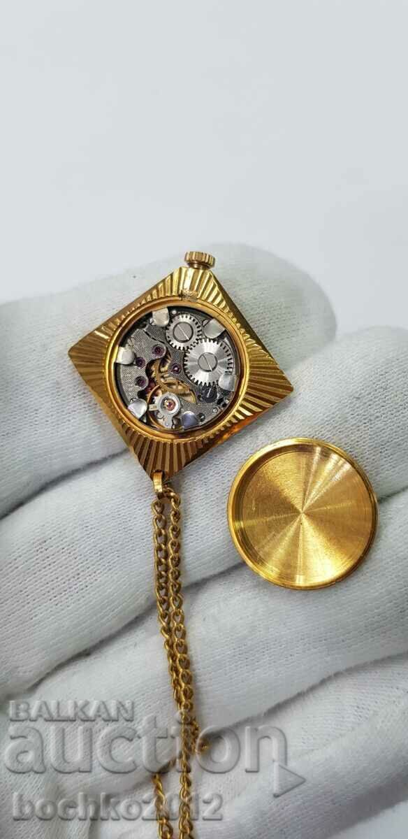 Auction Beautiful USSR women's watch - medallion - Seagull Auction Beautiful USSR women's watch - medallion - Seagull