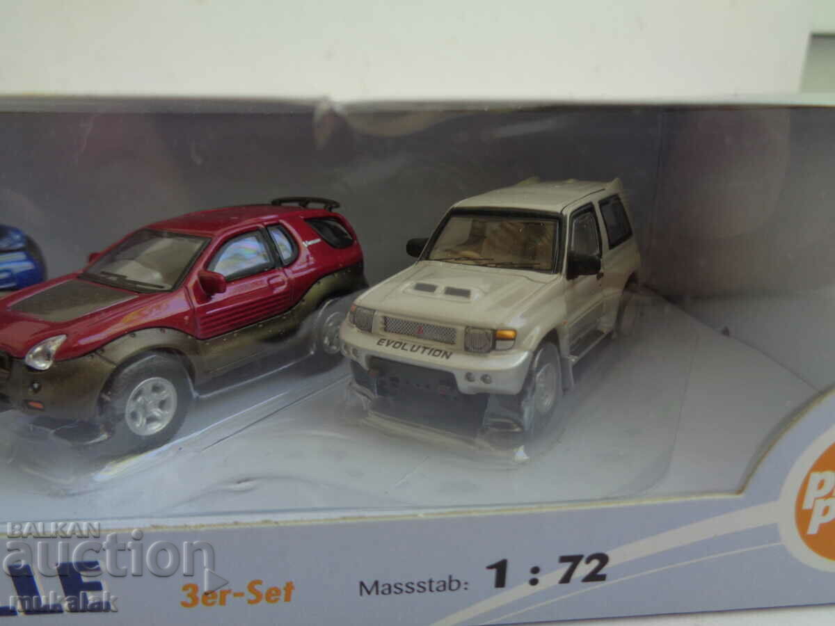 Delivery of 1:72 TOYOTA ISUZU MITSUBISHI TROLLEY TOY MODEL LOT Delivery of 1:72 TOYOTA ISUZU MITSUBISHI TROLLEY TOY MODEL LOT