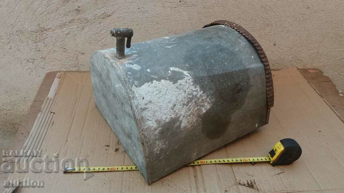 massive water tank, rustic sink - 7 massive water tank, rustic sink - 7