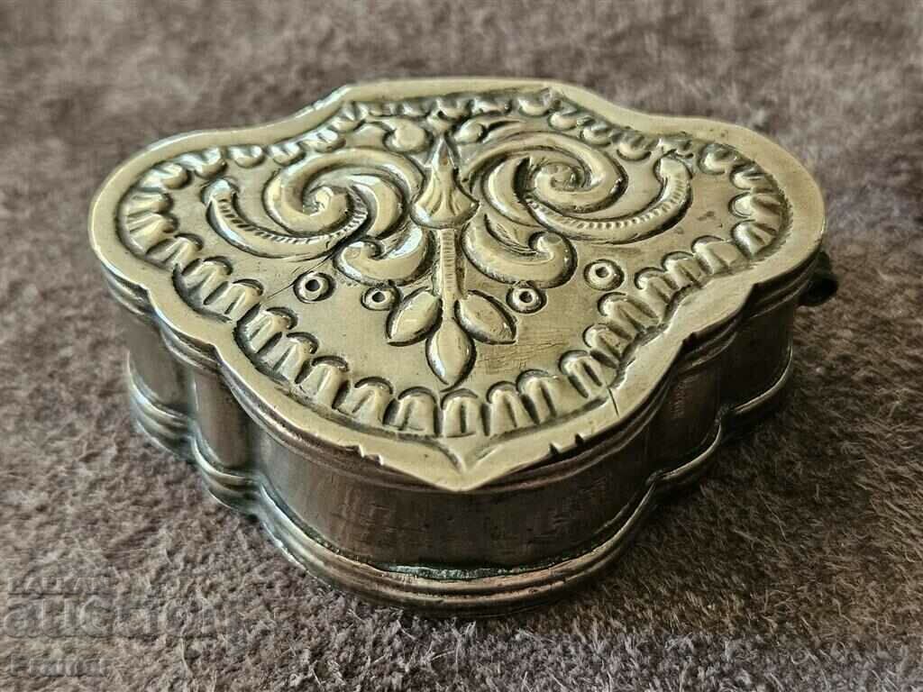 Rare Bulgarian Revival Snuff Box 19th Century 1 - 6 Rare Bulgarian Revival Snuff Box 19th Century 1 - 6