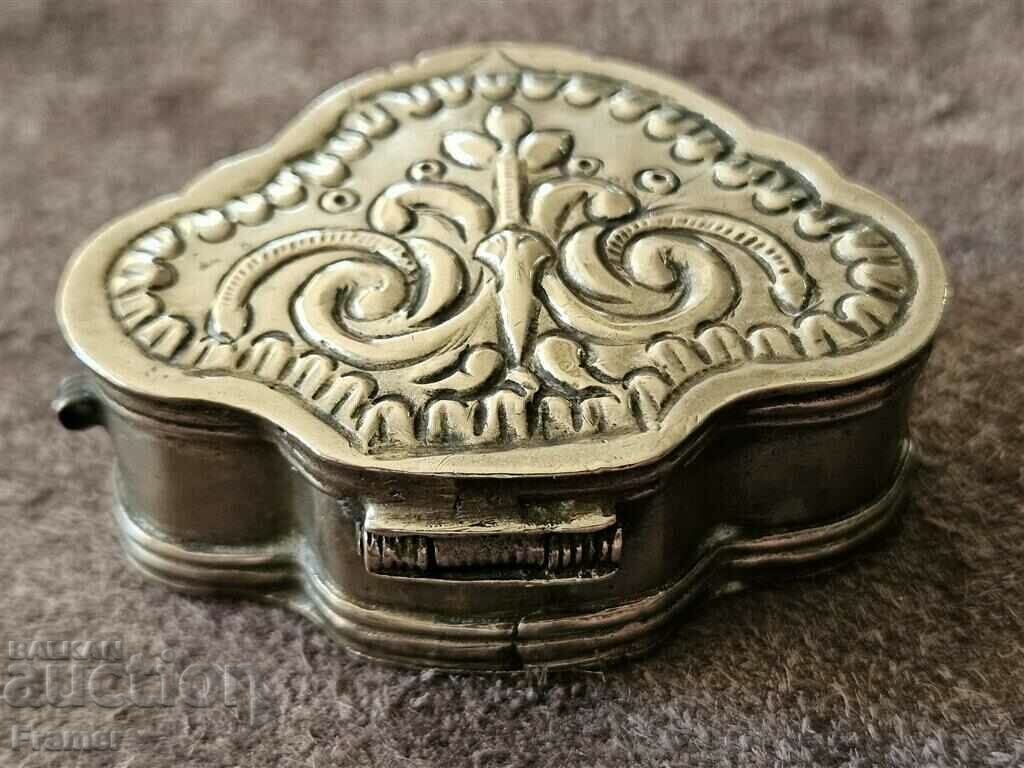 Rare Bulgarian Revival Snuff Box 19th Century 1 - 7 Rare Bulgarian Revival Snuff Box 19th Century 1 - 7