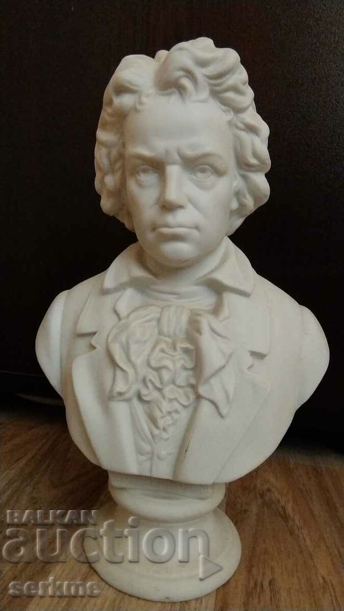 Porcelain bust of Beethoven