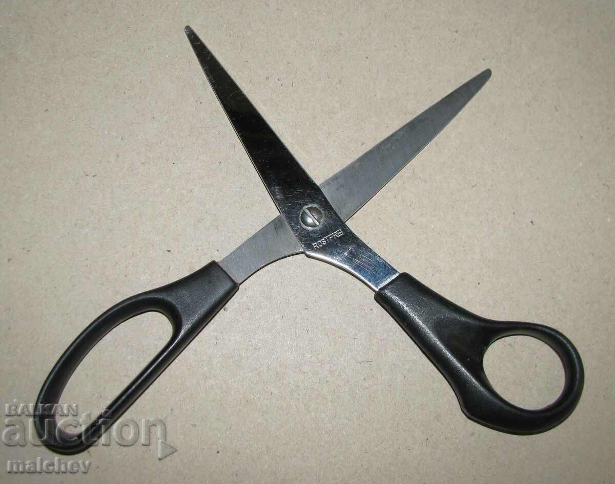 Scissors 21 cm, stainless, plastic handles, preserved