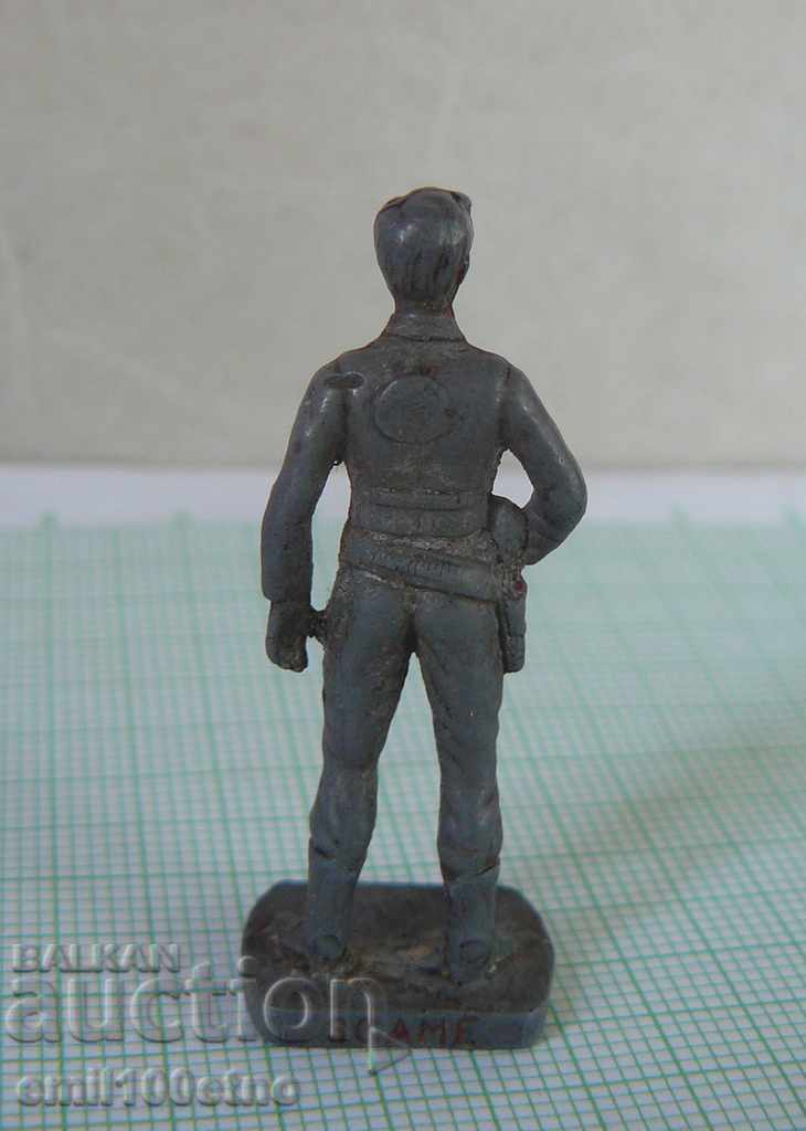 Kinder Cowboy Doc Holliday Chocolate Egg Figure with price 6.00 BGN | € 3.07