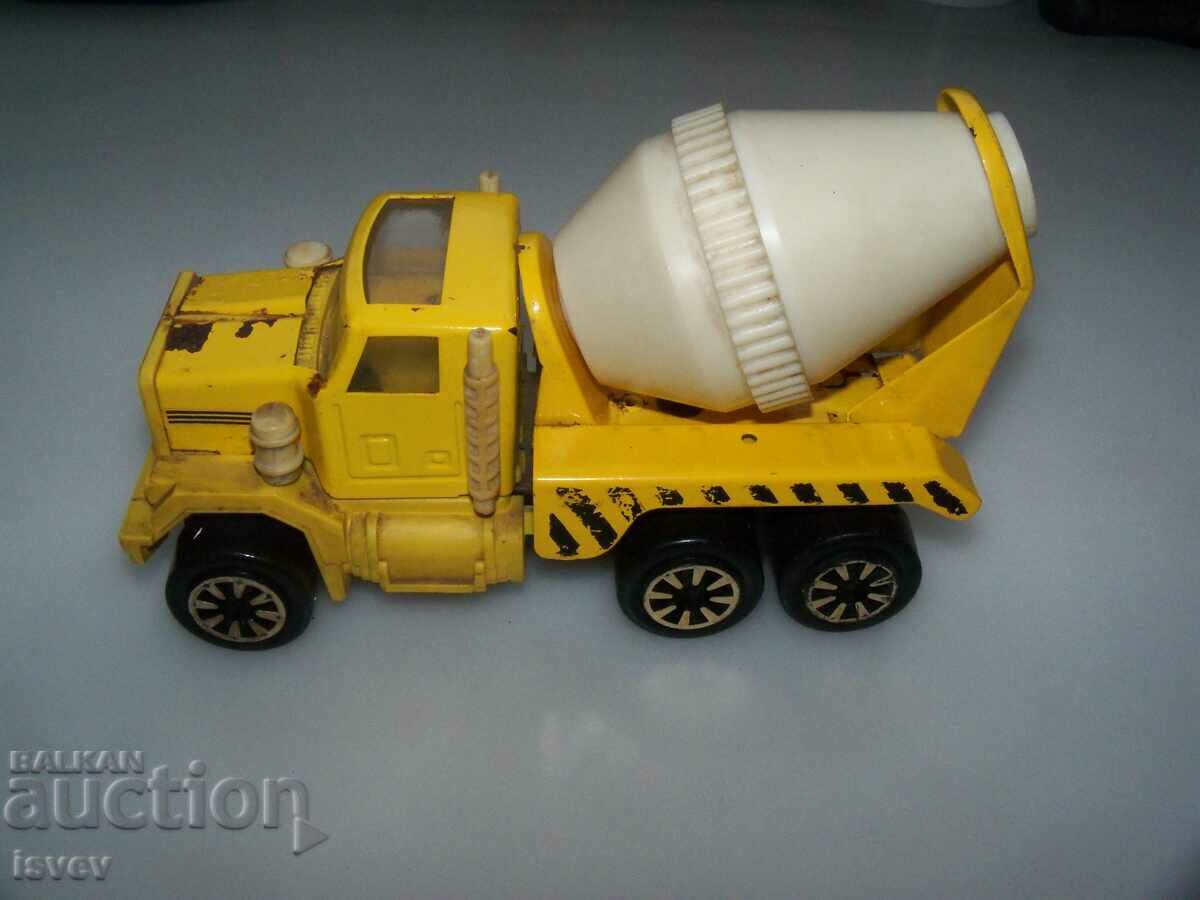 Auction Soc sheet metal concrete mixer truck Auction Soc sheet metal concrete mixer truck