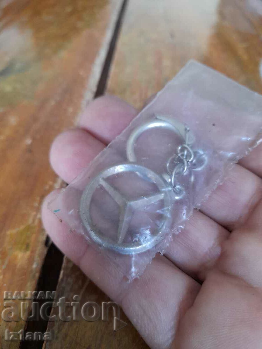 Auction Old Mercedes key ring, Mercedes Auction Old Mercedes key ring, Mercedes