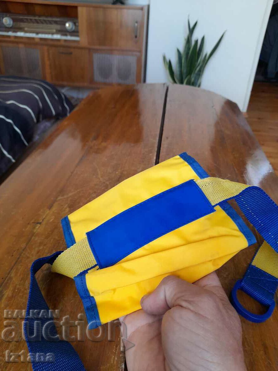 Livrarea Geantă vintage Camel în talie