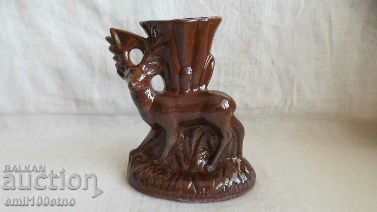 Compozitie ceramica Figura de cerb - vaza