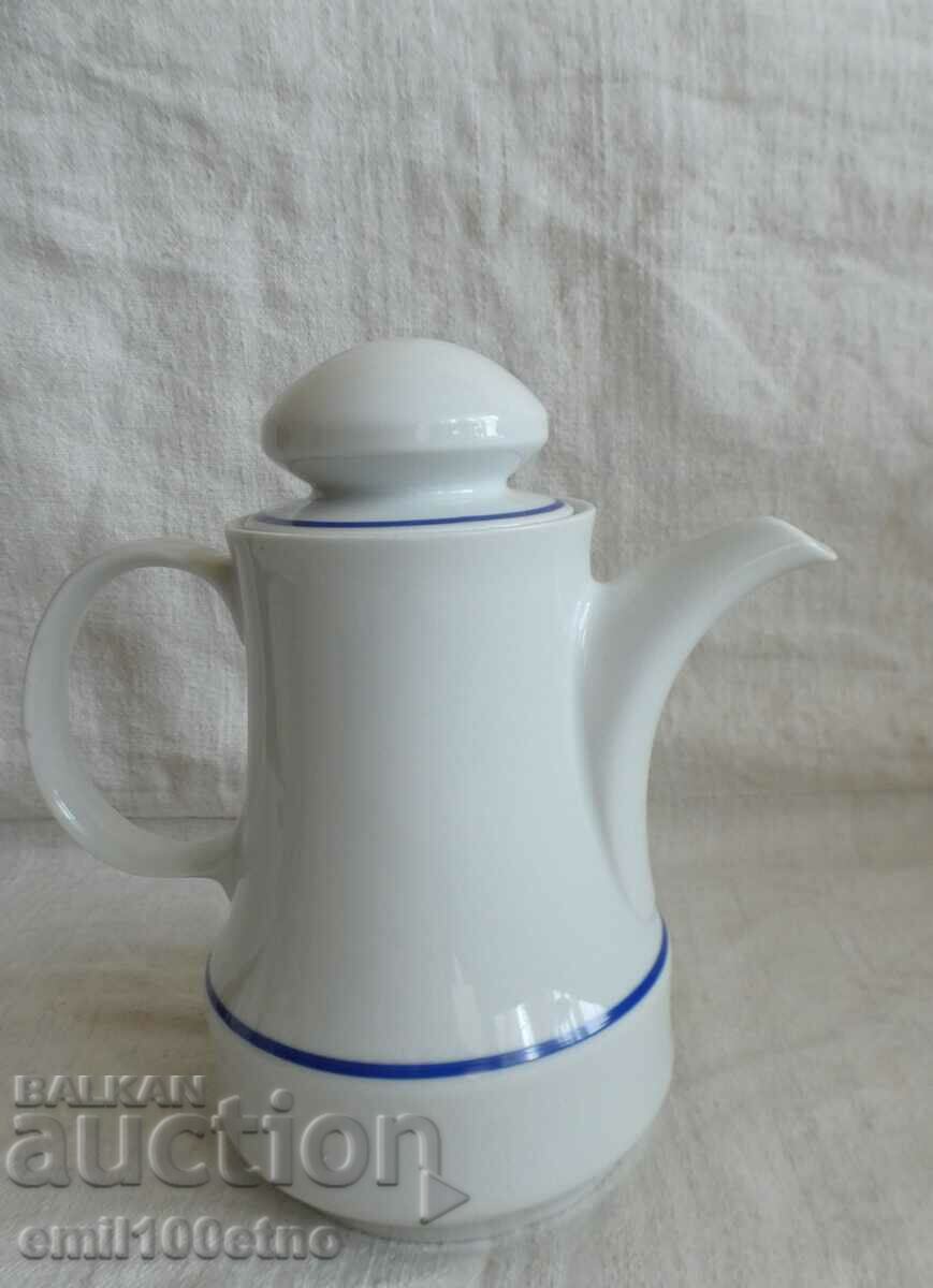 Teapot old German porcelain KAHLA with price 15.00 BGN | € 7.67 Teapot old German porcelain KAHLA with price 15.00 BGN | € 7.67
