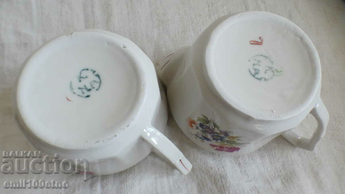 Set of small jugs old Bulgarian porcelain Kitka Novi Pazar - 5