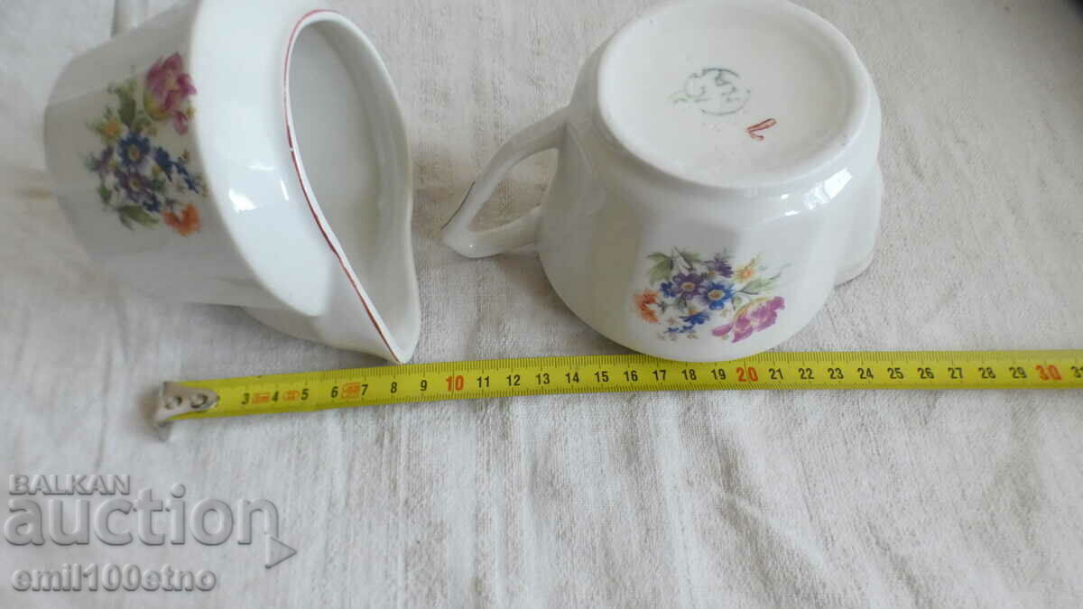Set of small jugs old Bulgarian porcelain Kitka Novi Pazar - 6