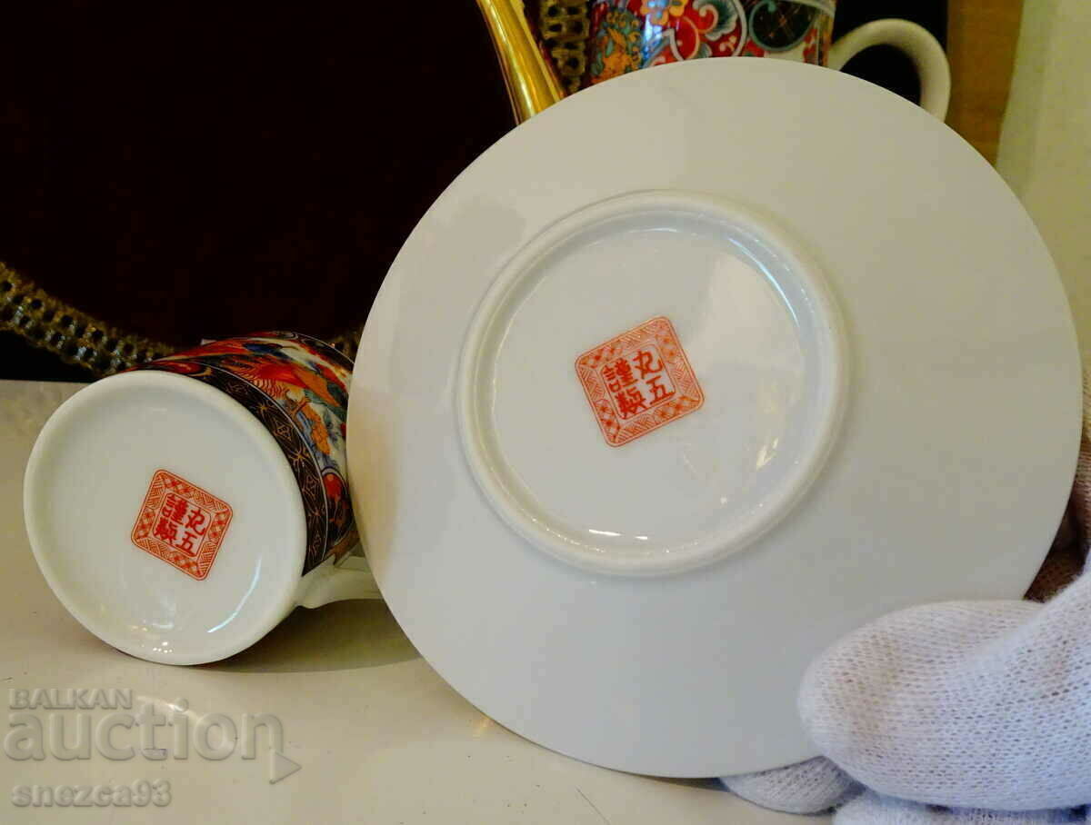 Cup with plate Japanese porcelain Eiwa Kinsei, gold, peacocks. - 6 Cup with plate Japanese porcelain Eiwa Kinsei, gold, peacocks. - 6