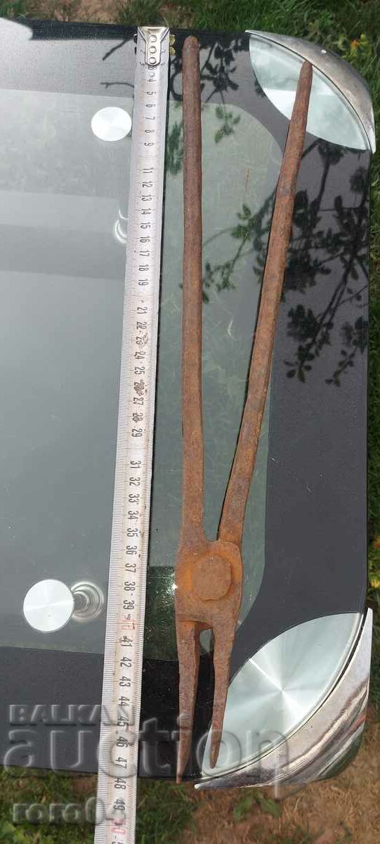 Auction FORGED BLACKSMITH PLIERS Auction FORGED BLACKSMITH PLIERS