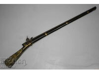 Стара кремъчна пушка турска османска балканска Шишане .
