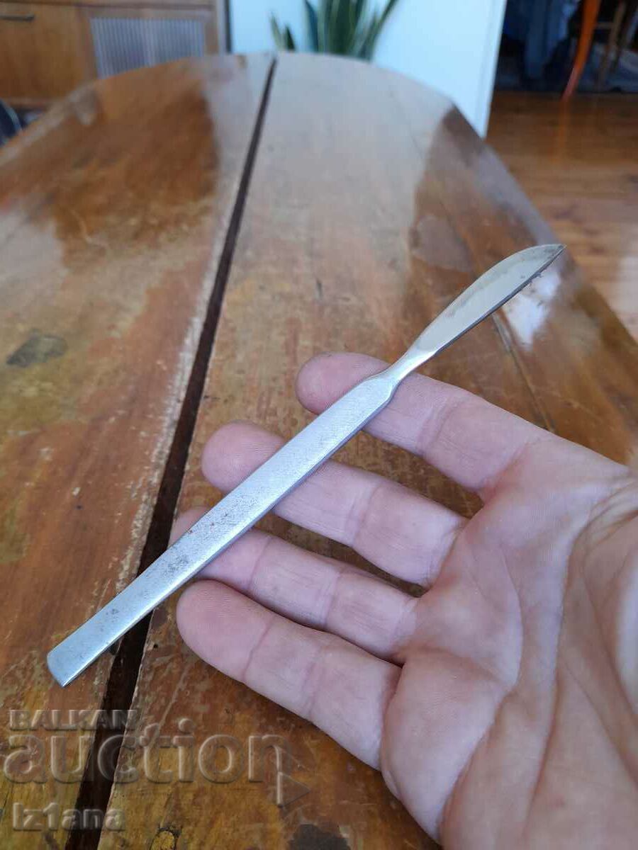 An old scalpel with price 16.00 BGN | € 8.18 An old scalpel with price 16.00 BGN | € 8.18