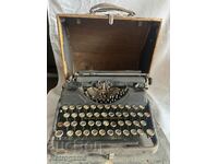 BZC old retro typewriter