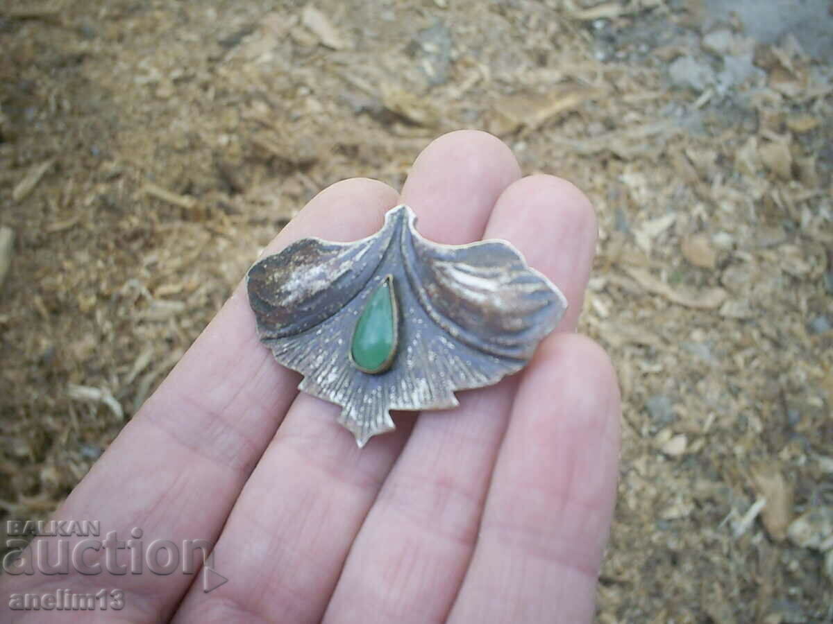 BROȘĂ VECHE cu preț 25.00 BGN | € 12.78