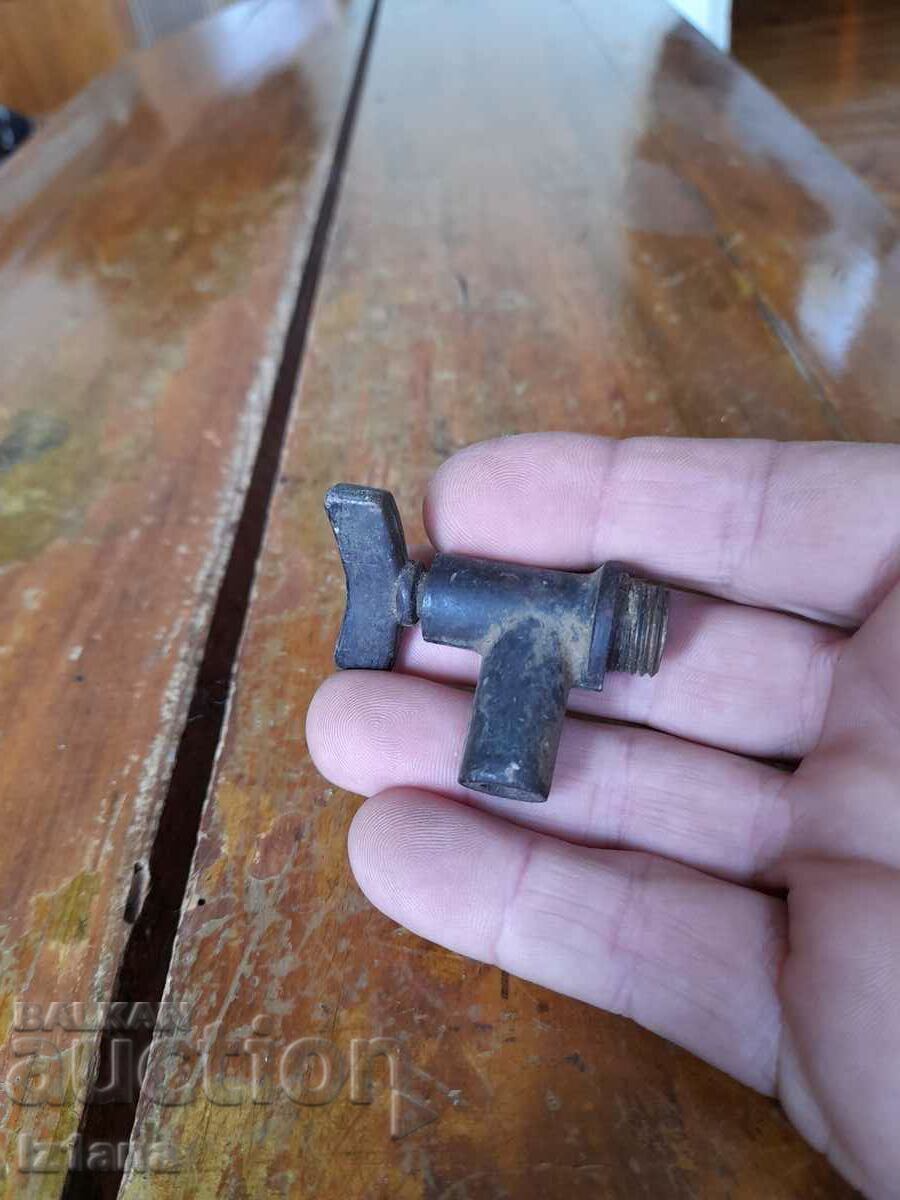 Old faucet, faucet with price 22.00 BGN | € 11.25 Old faucet, faucet with price 22.00 BGN | € 11.25