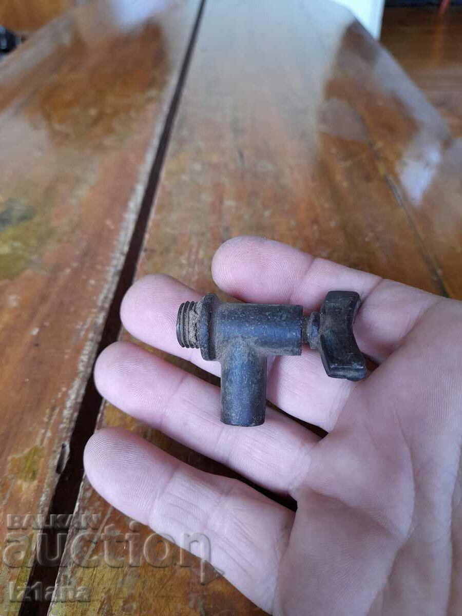 Auction Old faucet, faucet Auction Old faucet, faucet
