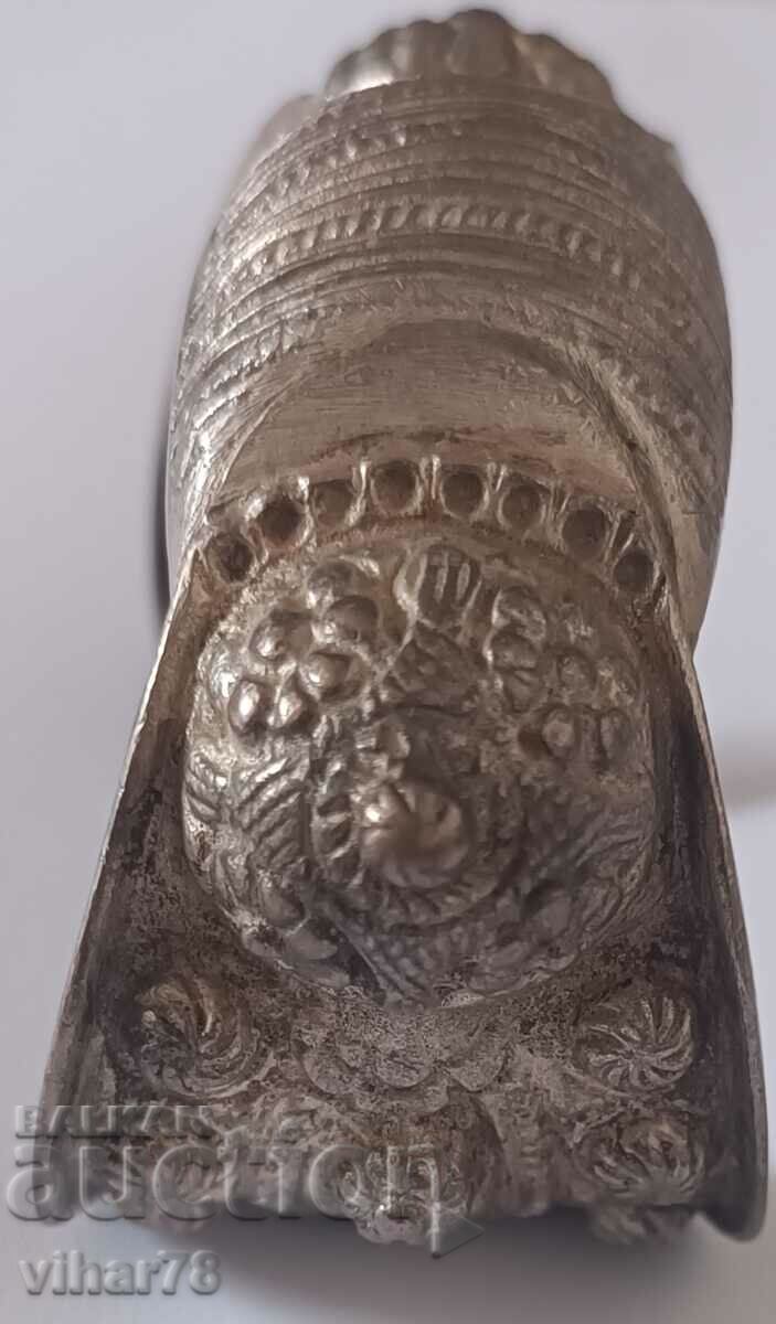 Auction Old bracelet slingshot Auction Old bracelet slingshot