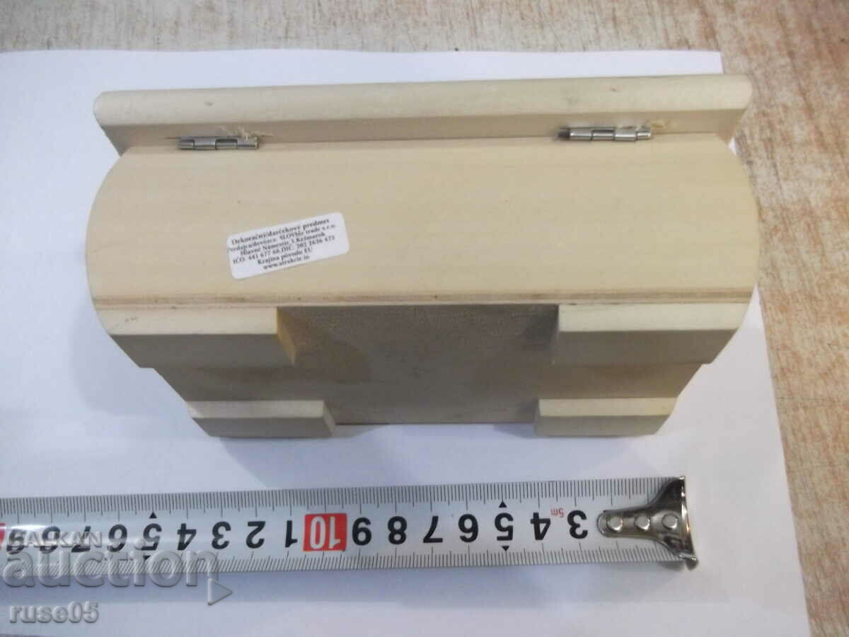 Auction  Wooden box "SLOVAKIA" for jewelry and others
