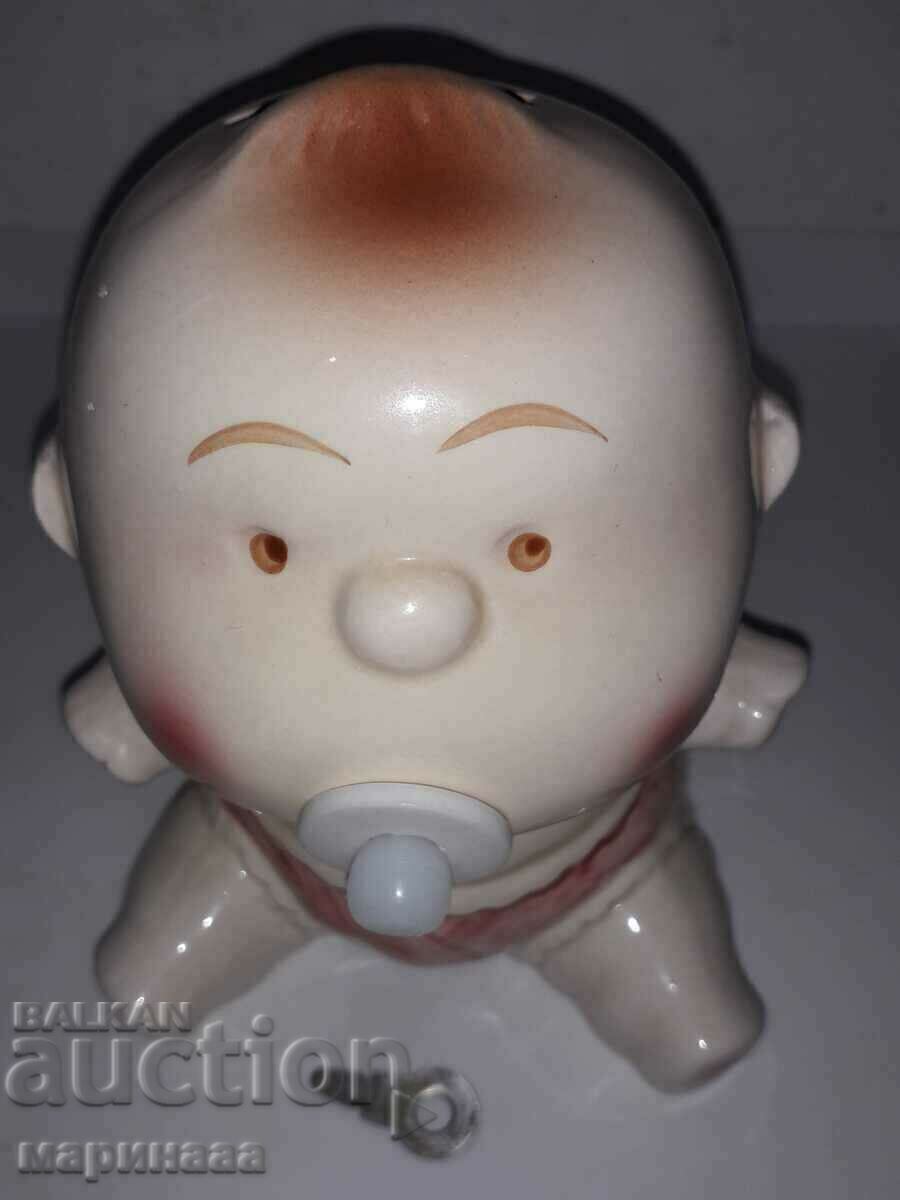 Delivery of OLD PIGGY BANK WITH LOCK Delivery of OLD PIGGY BANK WITH LOCK