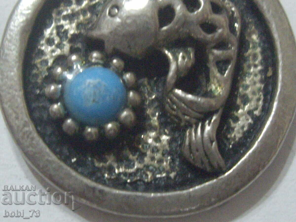 Delivery of Nice silver chain pendant. Delivery of Nice silver chain pendant.