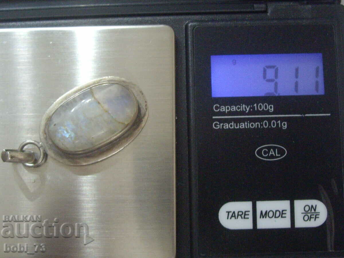 Delivery of Nice silver chain pendant. Delivery of Nice silver chain pendant.