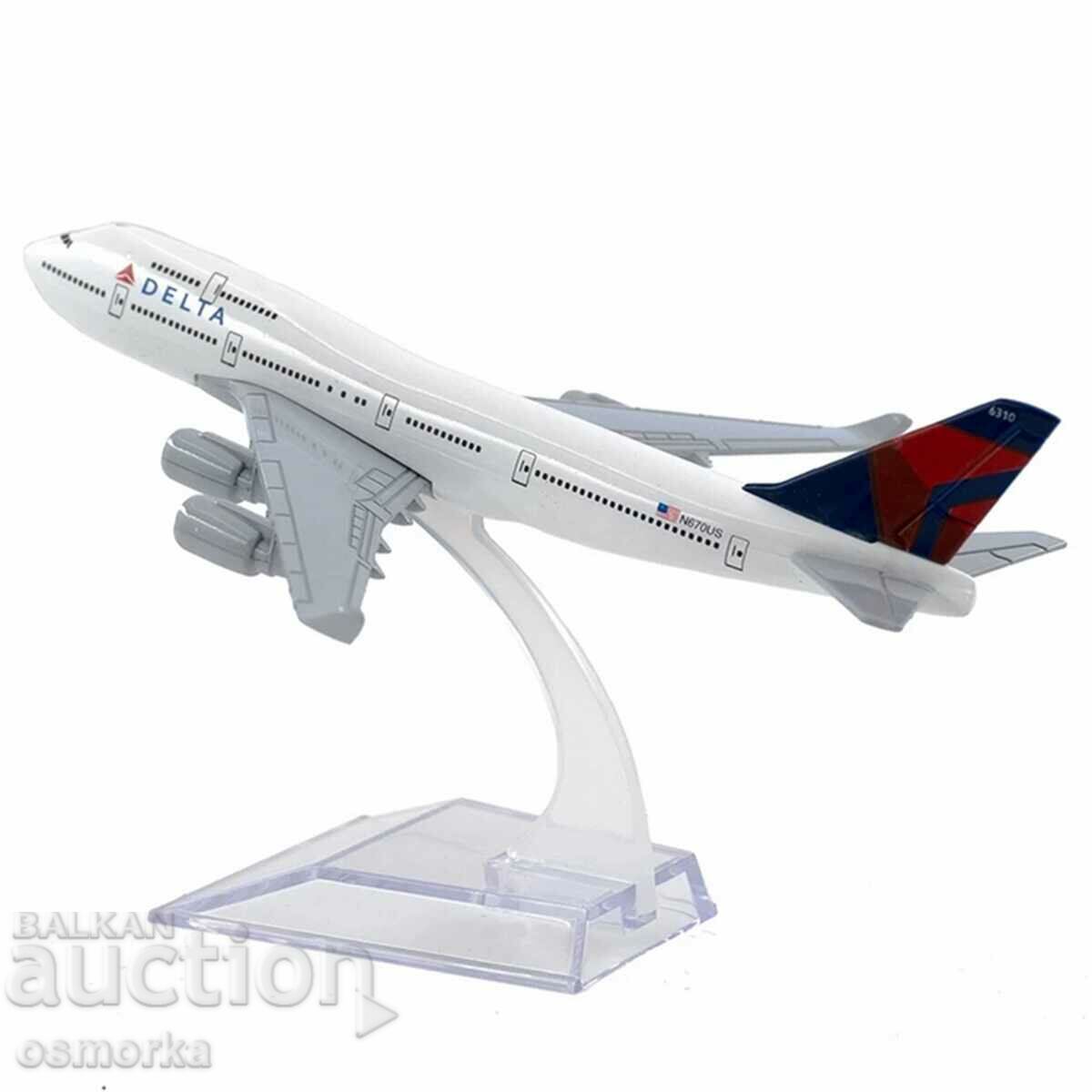 Boeing 747 airplane model model metal airliner Delta Delta - 6 Boeing 747 airplane model model metal airliner Delta Delta - 6