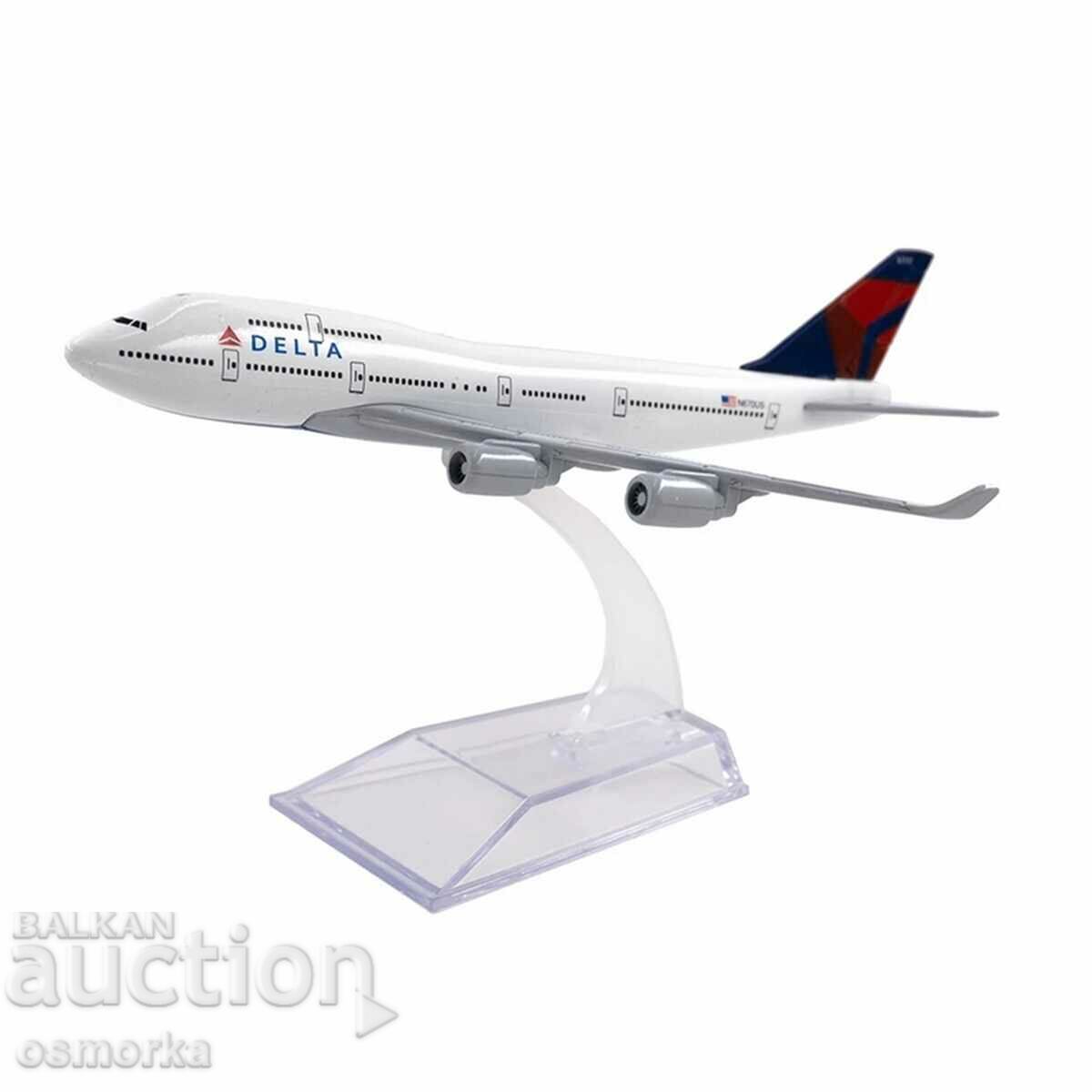 Boeing 747 airplane model model metal airliner Delta Delta - 7 Boeing 747 airplane model model metal airliner Delta Delta - 7