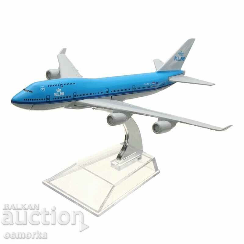 Model de avion Boeing 747, model de avion de linie metalic KLM Olanda